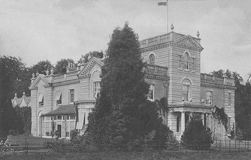 East Carleton Manor